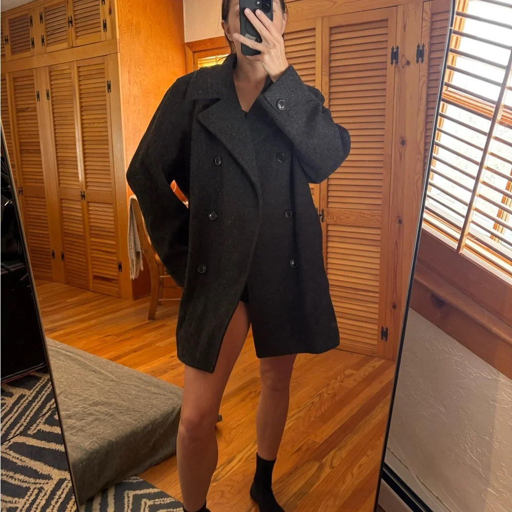Women’s Double-Breasted 100% Wool Gray Black Coat - Picture 2 of 7